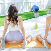 Mae Milano and Violet Gems having double trouble yoga session