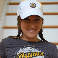 Hockey Fan Housewife Kelly supporting the Boston Bruins