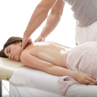 Marina Visconti gets her Boobs fucked at Massage