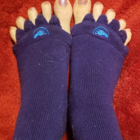 Milk ur cock to my pretty feet and toes