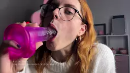 Alis Mur tstsel dildo