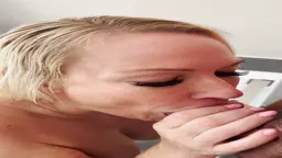 blonde milf seqsual minet