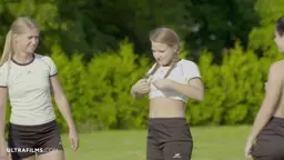 futbolayin strip ev jakhjakhel