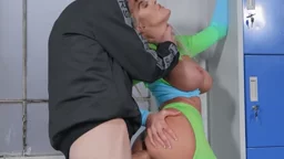 Basti Siennan ir hetuyqov e vertsnum Deniin