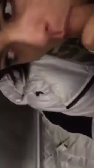 լիֆտի Ծծումա մեջ