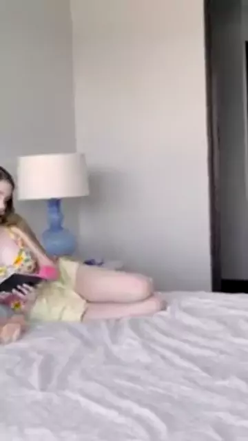 knees bunny colby stepbros