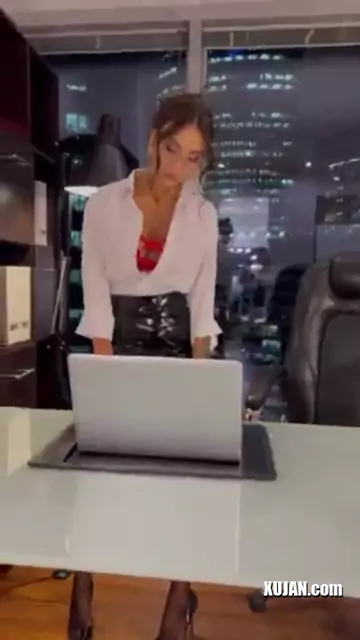 evening office monika
