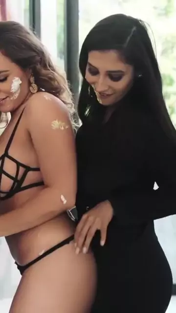 cunnilingus champagne gianna