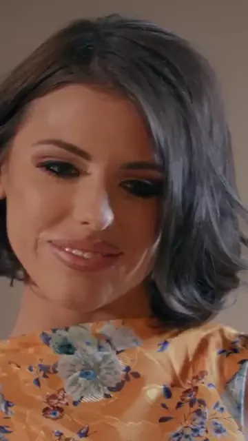 waiter adriana squirtle chechik facials