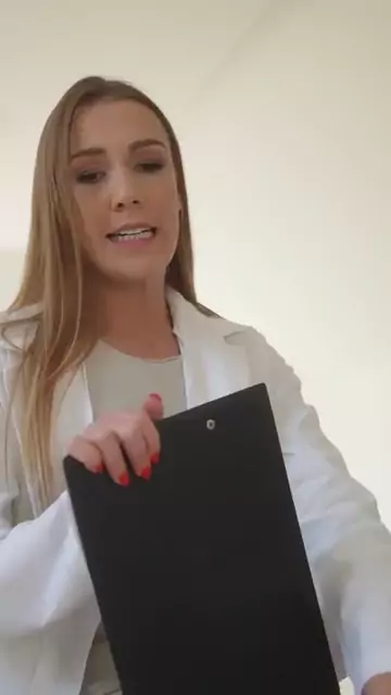crystal blonde alexis patient fucks