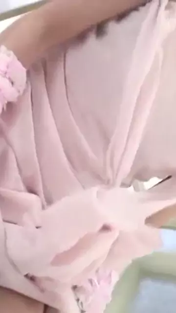 fingers strips about dreaming clothes