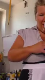 getting kitchen boobed dirty cleaning