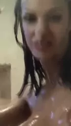 angelina shower valentine taking