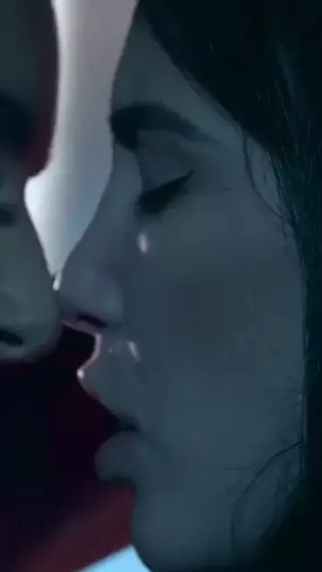 april fisting extreme lesbian olsen fucking wilde