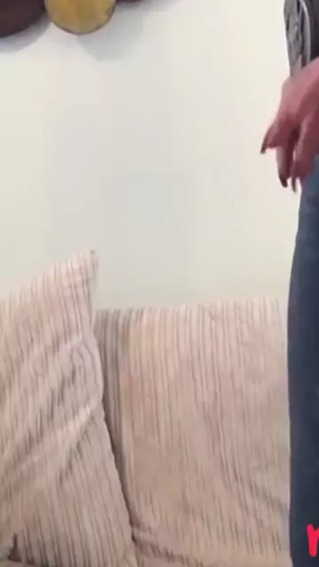 participates buxxom reality video