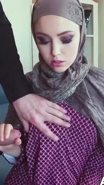 exotic muslim amateur tight spreads beaver