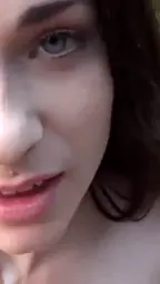 sucks prick britney