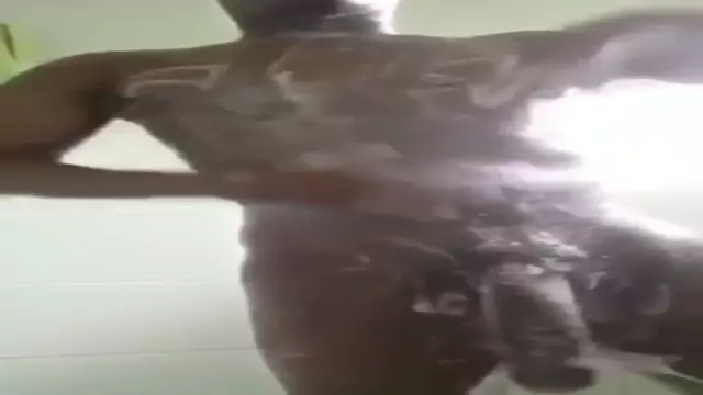 Loxanum em. I am taking shower