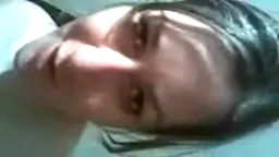 Кавказец заставил жену показать сиськи на видео камеру