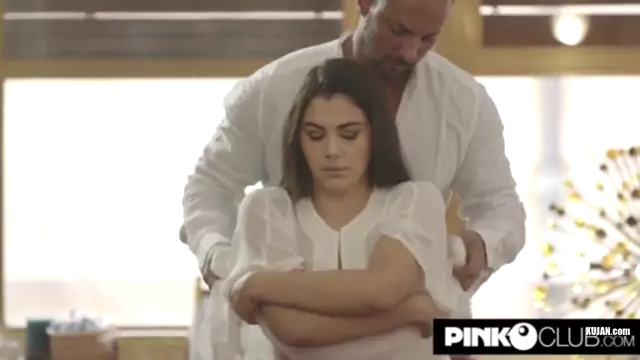 Valentina Nappi si rilassa con un gran cazzo