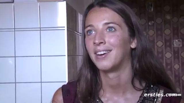 All Natural Solo Girl Masturbates Outside