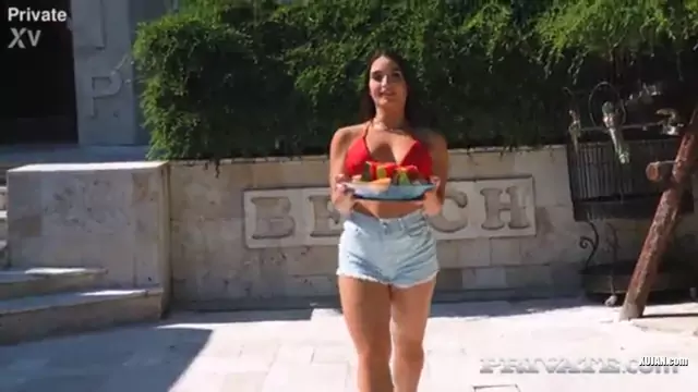Sara Diamante a Wild Debut