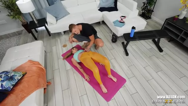 Big Titted cute Angel Youngs doing ass pumping excercises with her trainer