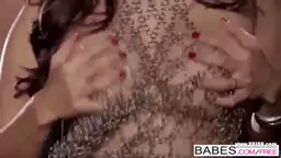 Sunny Leone solo fingering