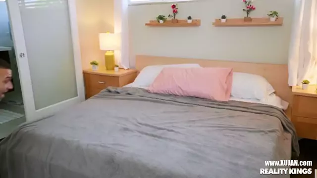 Reality Kings Her Roomies Muff is Better Nadia White
