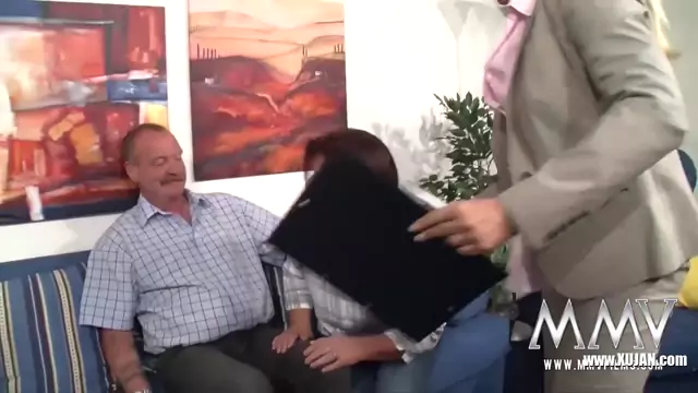 German matures gobbling down a prick