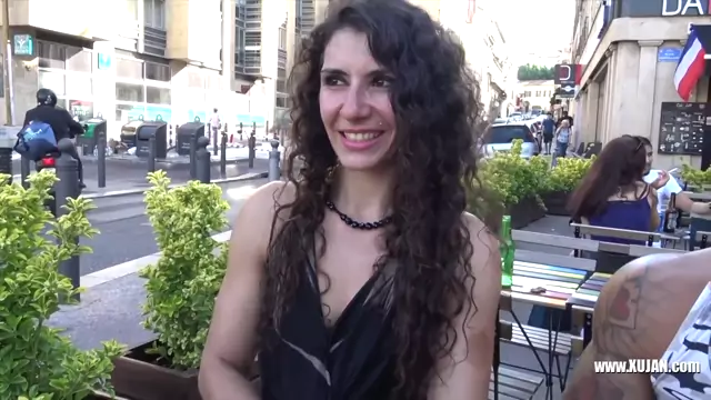 Laura 29 years old passionate about bodybuilding