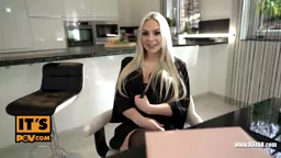 itsPOV Angie Lynx offers you money to fuck her curvy booty