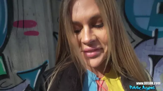 Sexy hitchhiker picked up from a busy road Zlata Shine