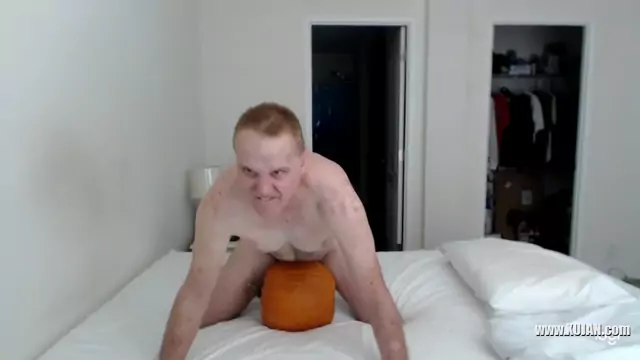 Kevin Yardley professional pumpkin fucker!