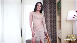 FRANKSTGIRLWORLD Sweet Smiling Linda