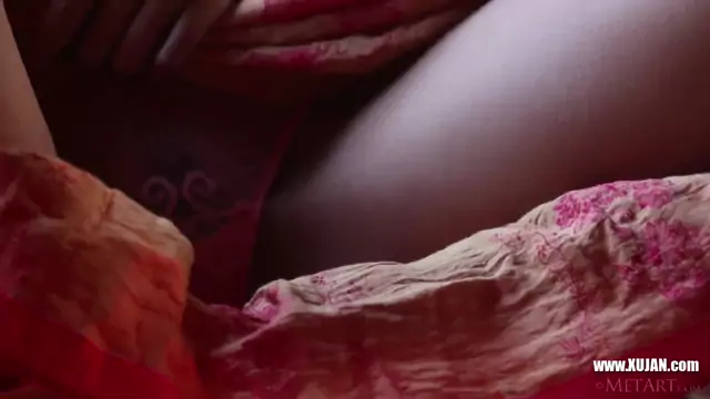 Mesmerizing Asian Davon Kim