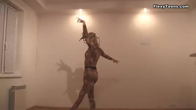 True sexy passion with Anna Prohorenko in gymnastics