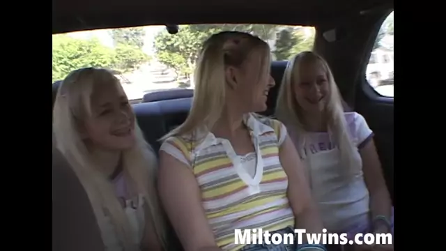 Miltontwin Threeway Lesbian Play at Car