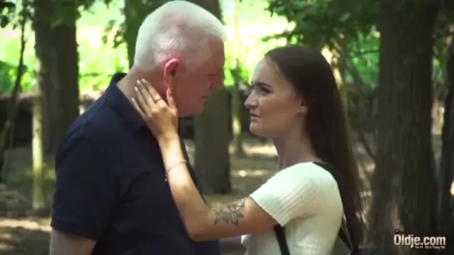 Eritasard nimfoyin papy tsakum e ir pind pci ev qaghtsr berani mej
