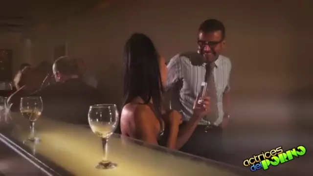 LARA Y SU MINI El Cientifico