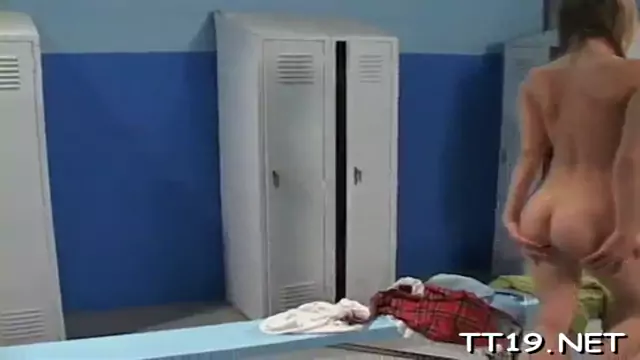 Overwhelming bimbo Nicole Brazzle craves to get backside fucked