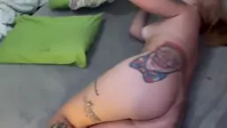 Novinha tiacutemida da buceta linda fode gostoso ateacute ganhar leitinho na bunda completo