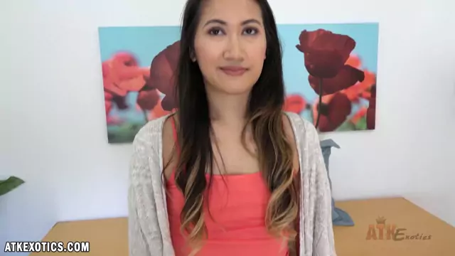 Gorgeous Jade Noir shows tight Pussy at Interview