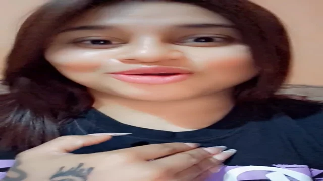 AlejandraFoxyHn loving being a street prostitute for money blowjob